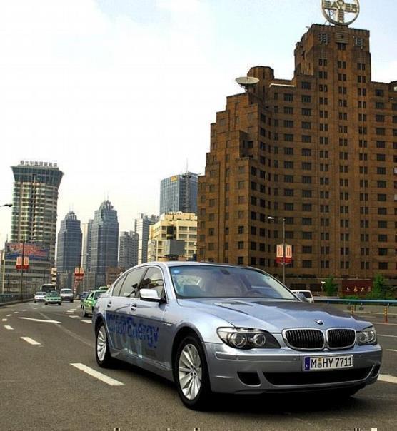 Als erste wasserstoffbetriebene Luxuslimousine der höchsten Klasse für den regelmäßigen, tagtäglichen Einsatz wird der BMW Hydrogen 7 an der Challenge Bibendum Shanghai 2007 teilnehmen.